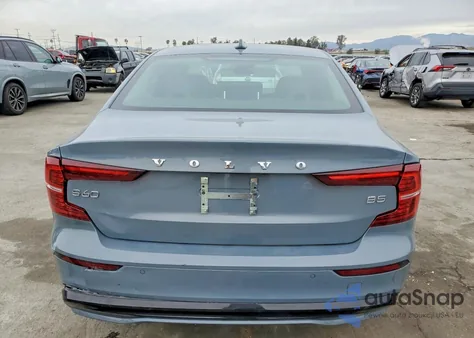 2024 Volvo S60 Core z USA, uszkodzony, nr VIN 7JRL12FK2RG322305